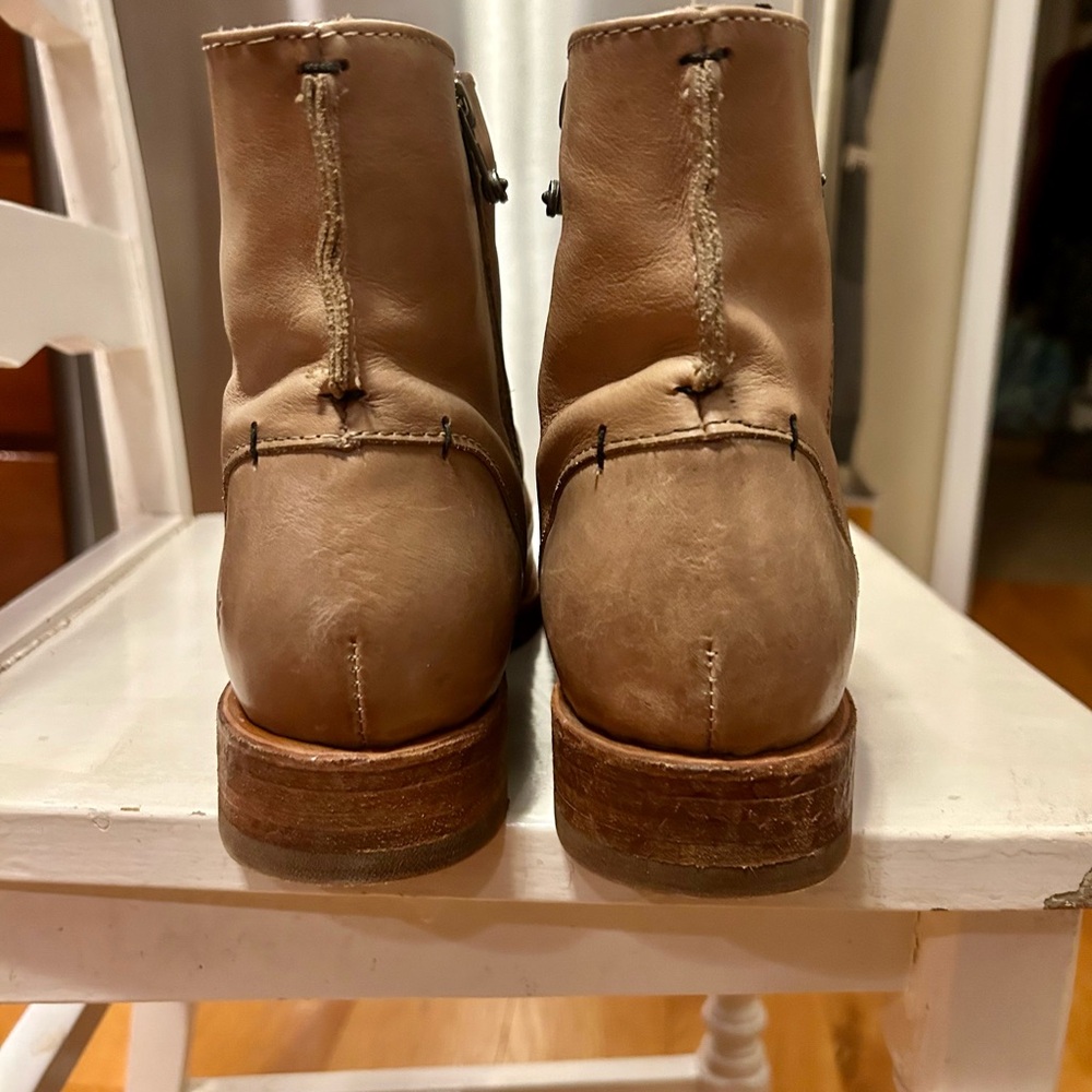 Frye Beige Ankle Booties with Zippers, 11 B - Picture 5 of 8